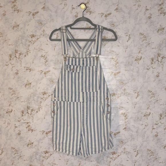 American Eagle Outfitters Striped Short Overalls l SIZE M - Picture 1 of 7